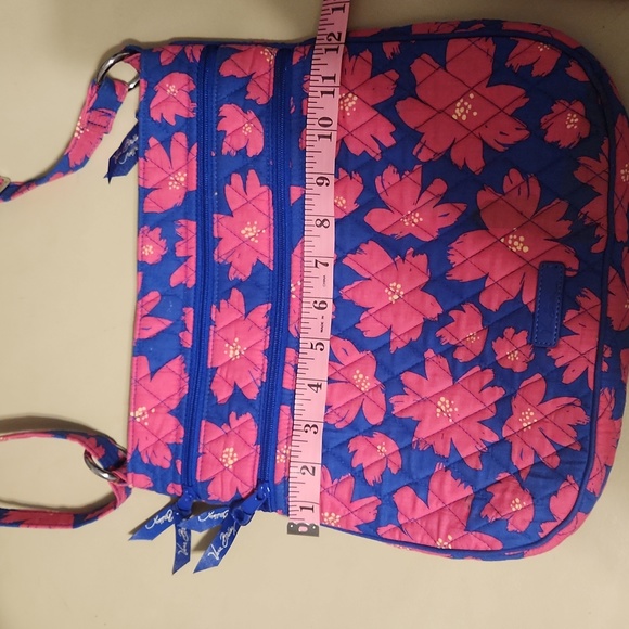 Make an offer. Vera Bradley Art Poppies Shoulder bag - Picture 10 of 12